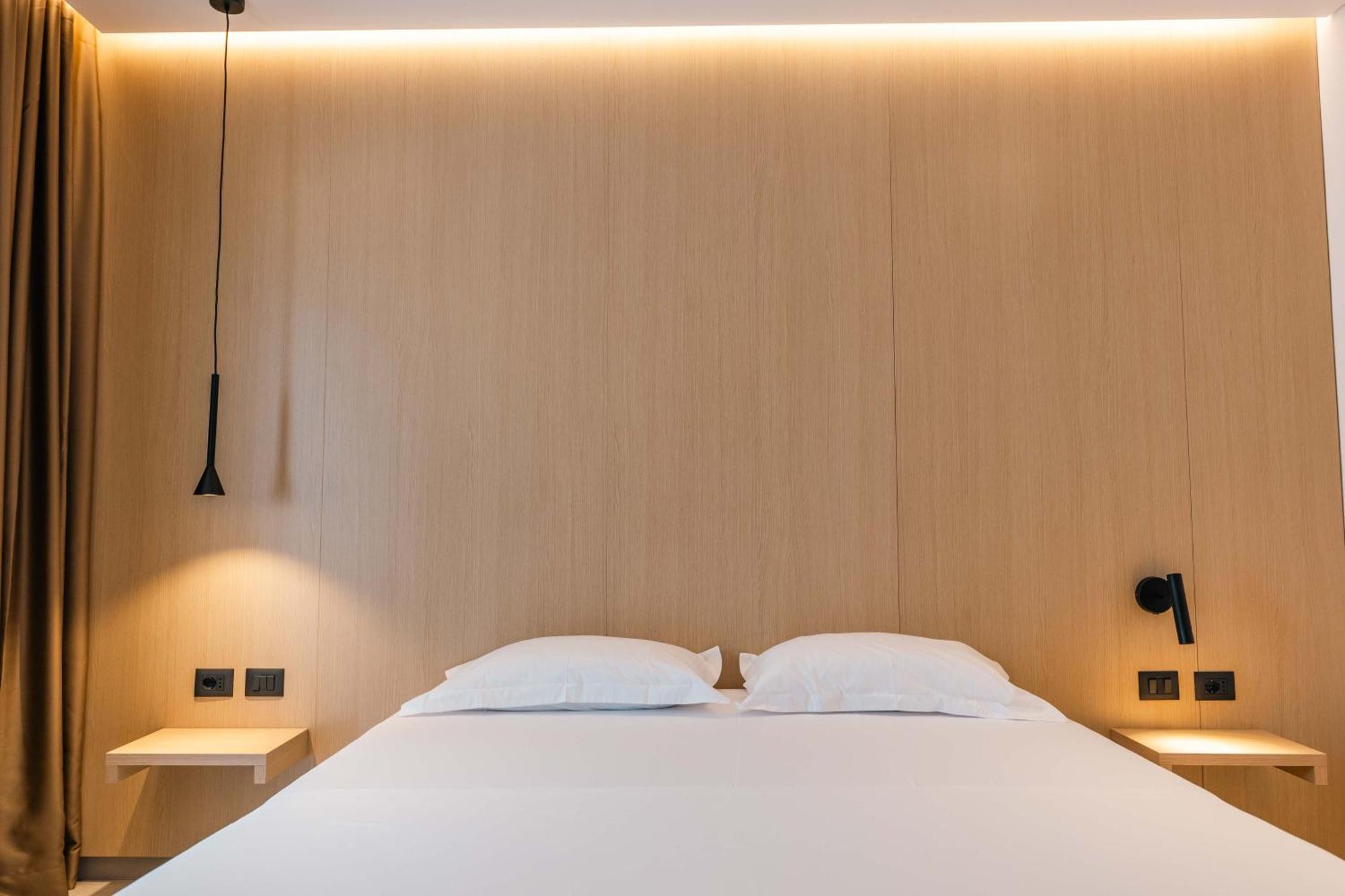 Austin Boutique Hotel Sarande Exterior photo